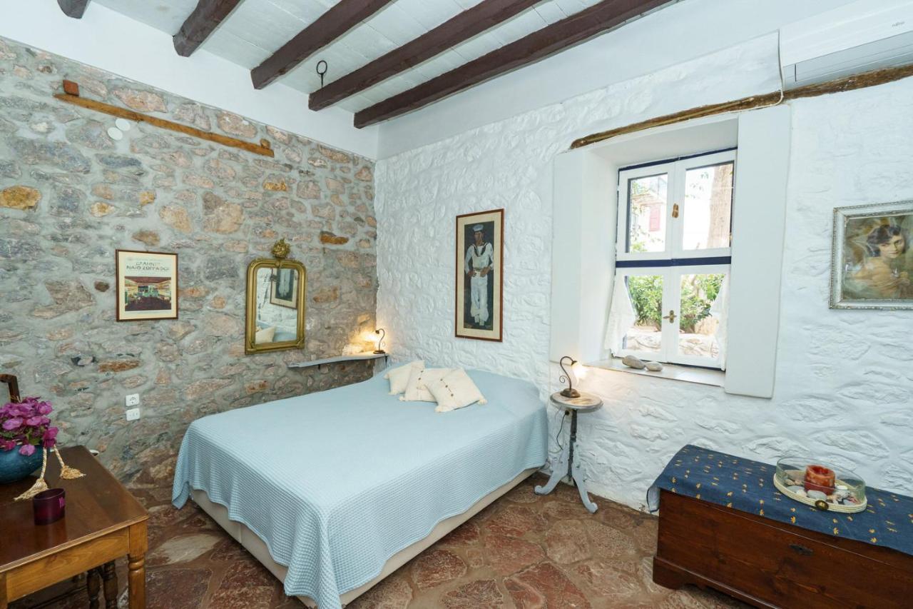 Sparrow Apartments Hydra (Saronic Islands) Esterno foto